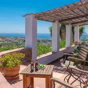 https://spectacular-villa-with-dreamlike-views.es-andalucia.com